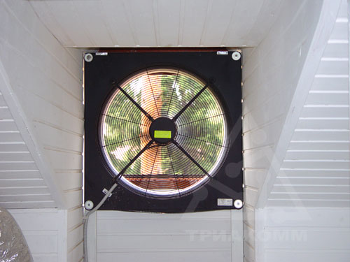 В качестве вытяжной вентиляции в доме могут применяться вытяжные вентиляторы