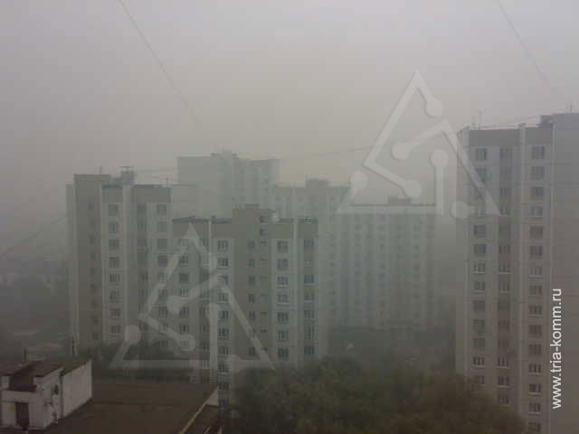 Это не летнее туманное утро. Дым над Москвой, фото сделано днем 8 августа 2010 года