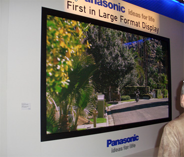 Самый большой плазменный монитор Panasonic с диагональю 150” 
