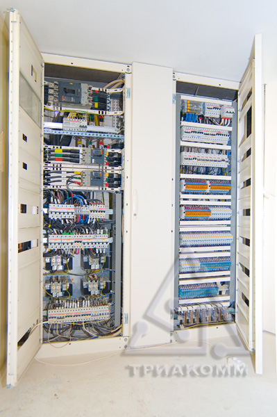 Фото выполненного монтажа электрических шкафов с элементами интеллектуального управления