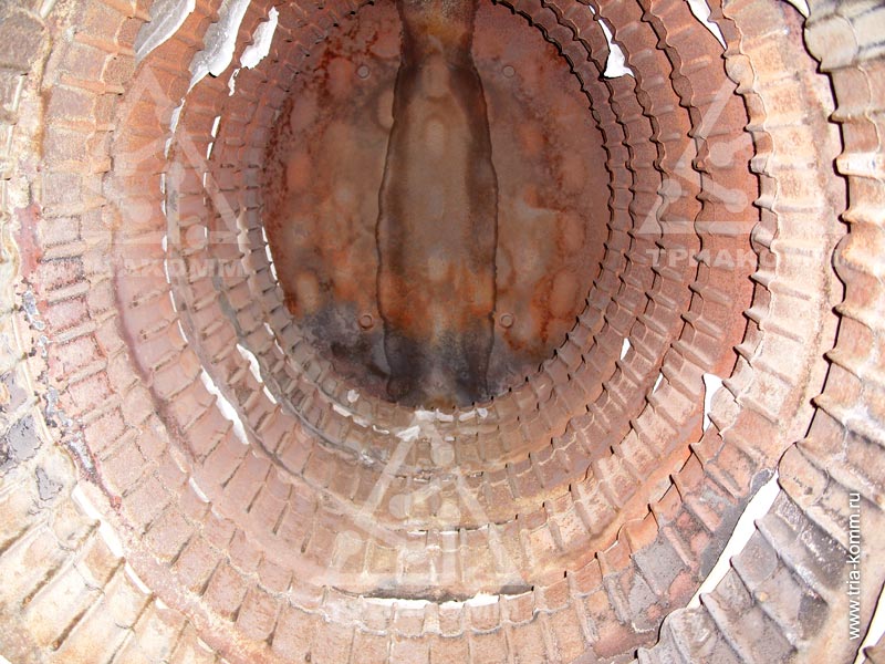 Фото подтеков воды на внутренней поверхности топочной камеры отопительного котла