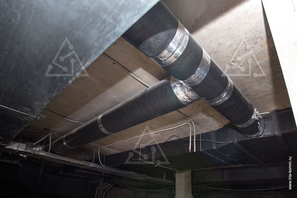 Фото воздуховодов в подвальном помещении загородного дома