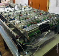 Фото выполненного монтажа комбинированного щита для систем электроснабжения, освещения и слаботочных систем