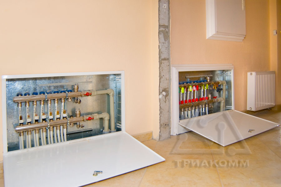 Фото коллекторных шкафов системы «теплый пол» и радиаторного отопления фирмы Oventrop